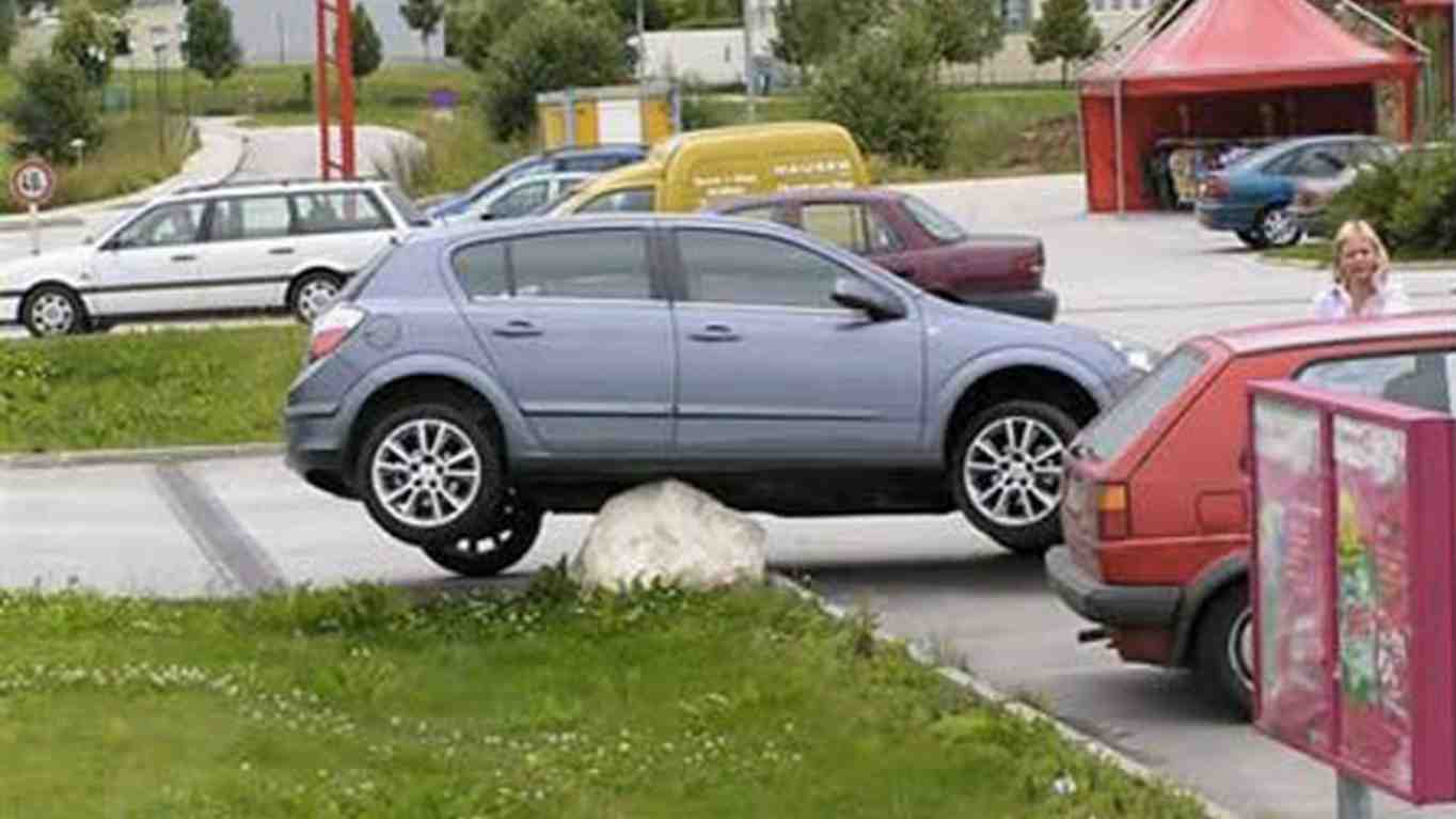 Slide 12 of 21: <p>Important: Don’t forget your glasses before getting behind the wheel.</p>