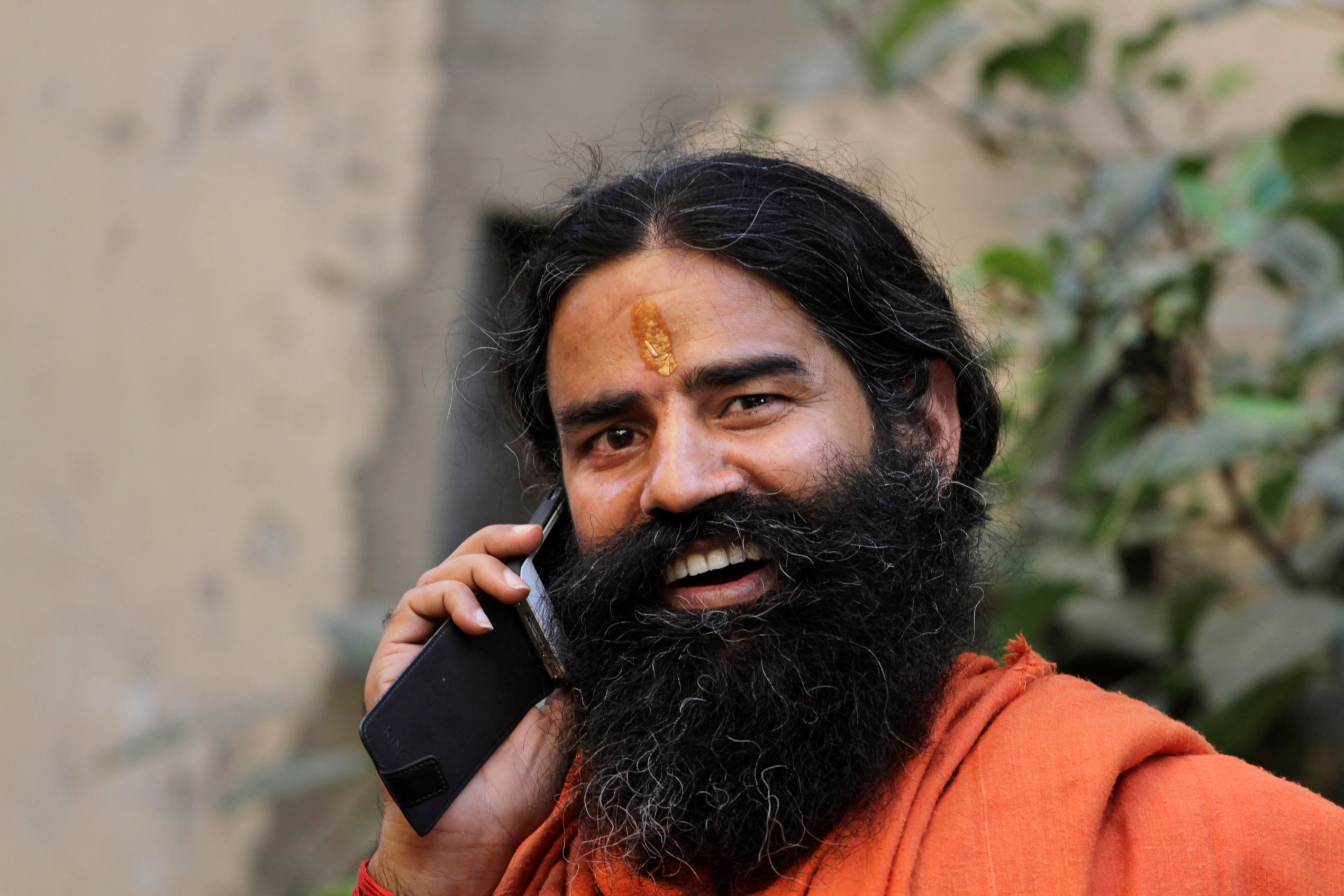 Ramdev appeals Indians boycott Chinese