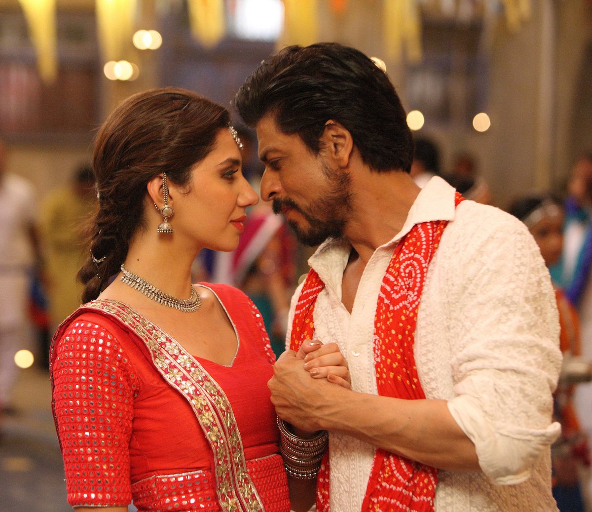 Movie reviews: 'Raees'