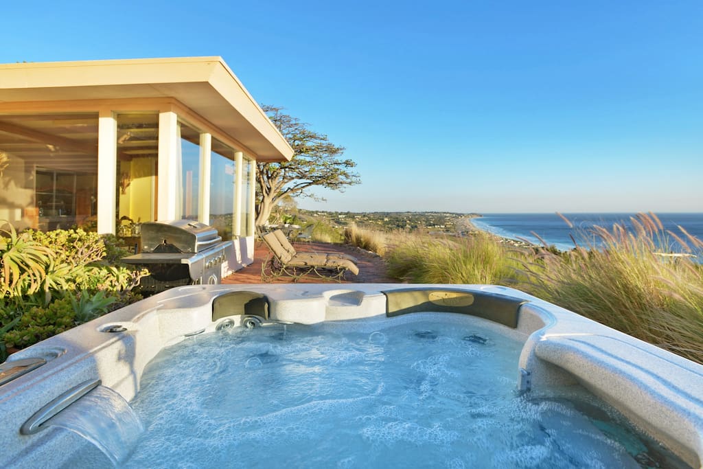 Airbnb homes where celebrities once