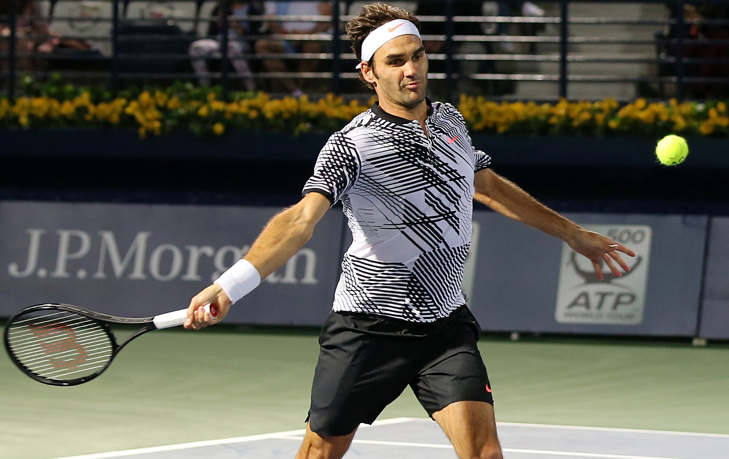 Federer launch hardcourt campaign Montreal