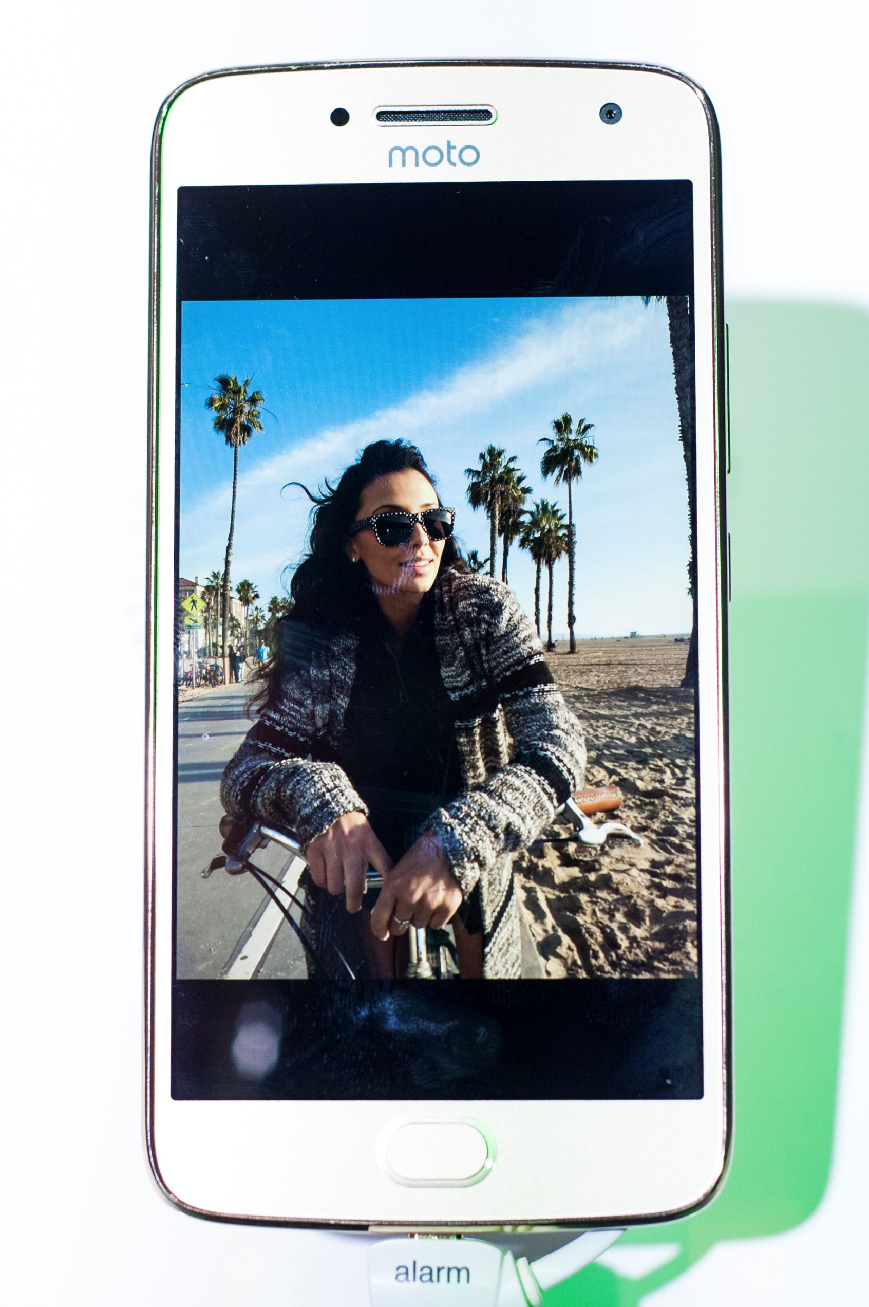 First look: Moto Plus