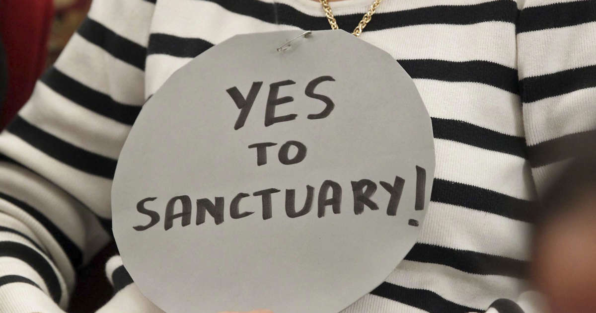 US appeals court upholds Texas' ban on 'sanctuary cities'