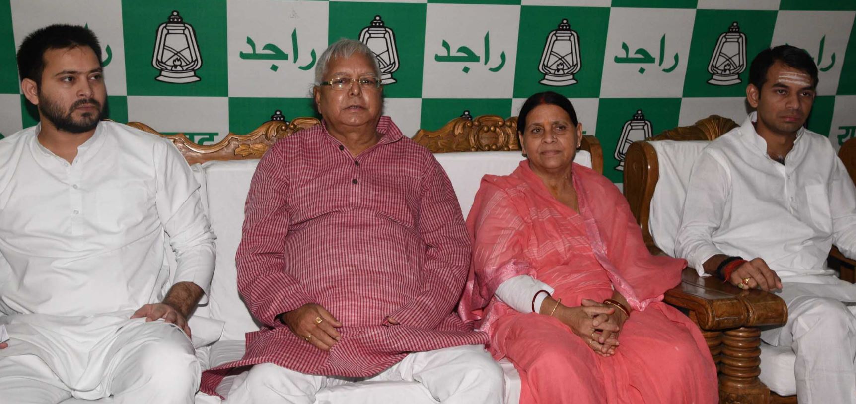 Lalu, Rabri lose direct access