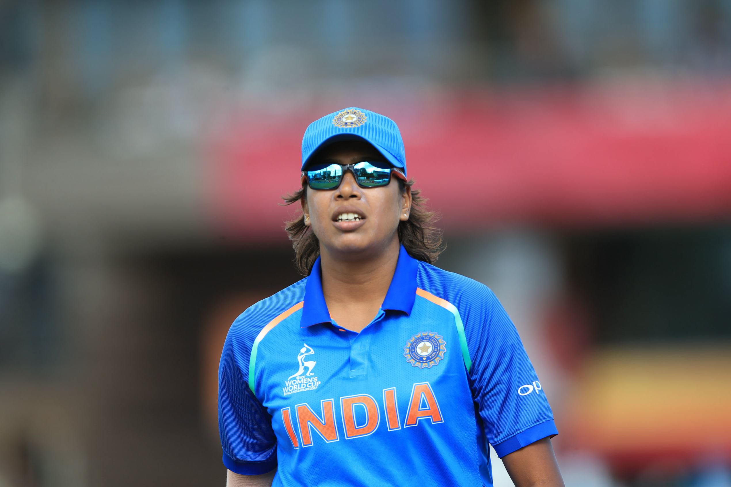 Goswami's magic spell floors Sachin,