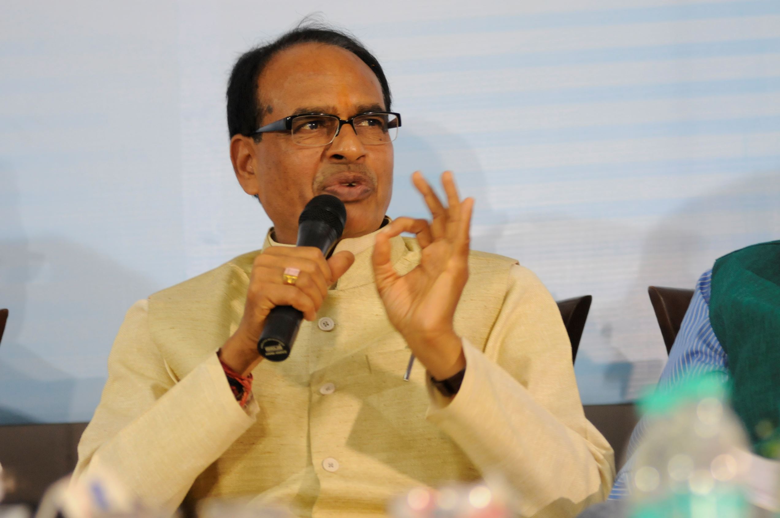 'Will hang officials upside down'