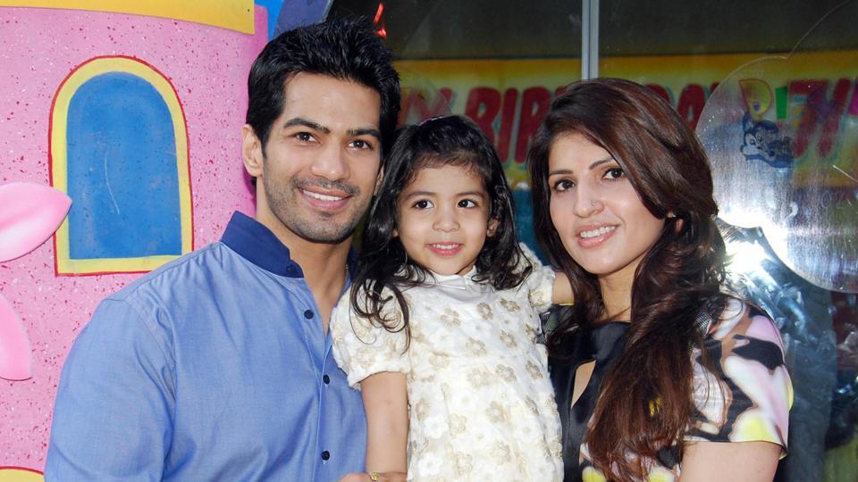 star Amit Tandon confirms separation