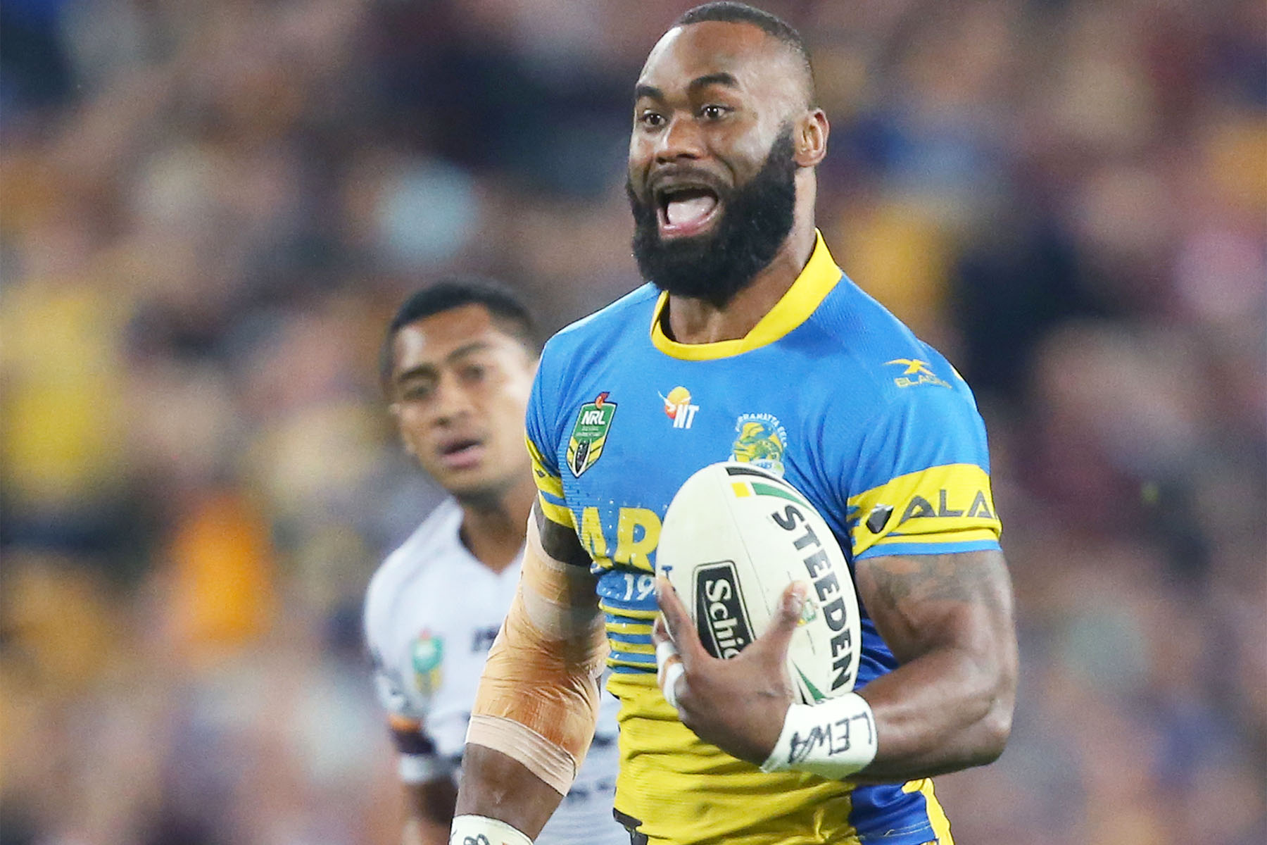 Radradra stuns Broncos with four-star
