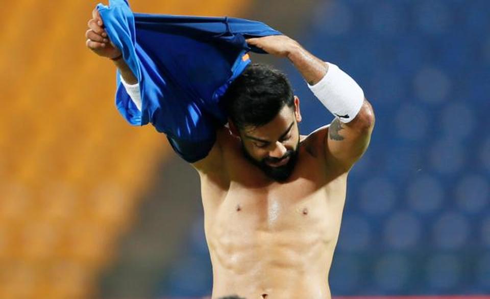 Check Kohli's six-pack