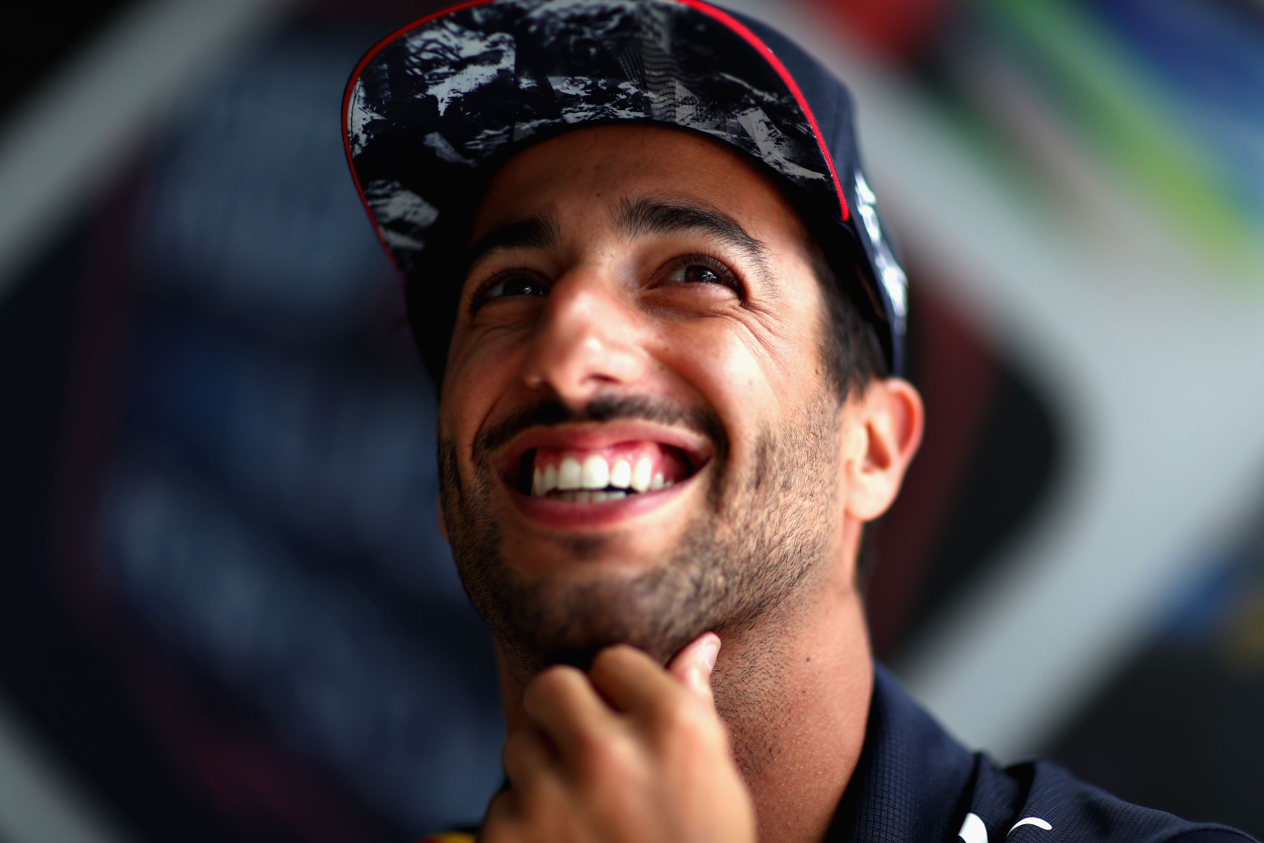 Daniel Ricciardo experiment fails