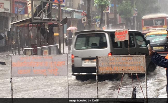 Heavy rains flood Mumbai