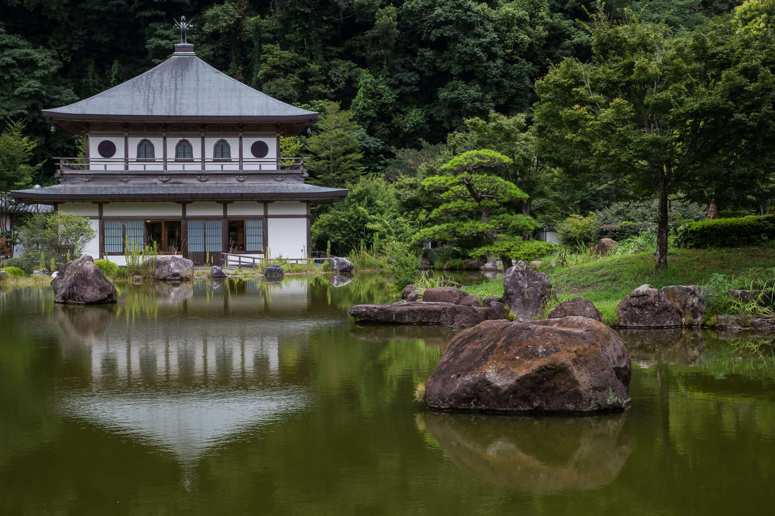 most peaceful countries world