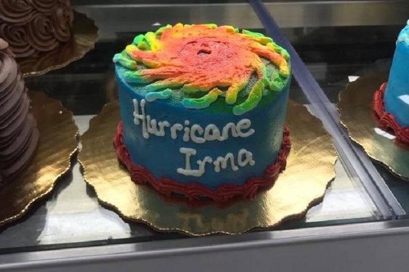 Florida bakery divides Internet with