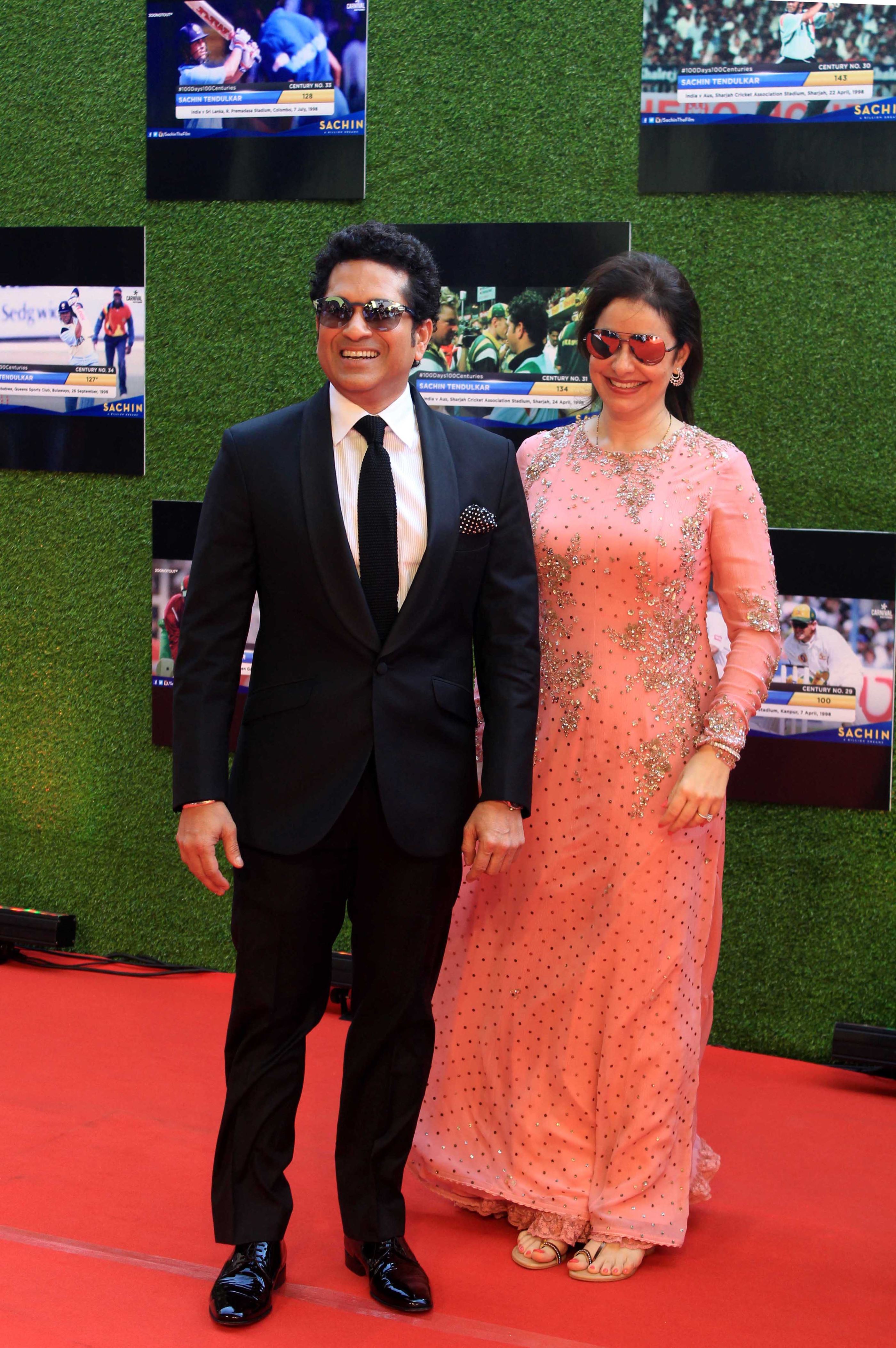 Glamorous side Sachin's wife