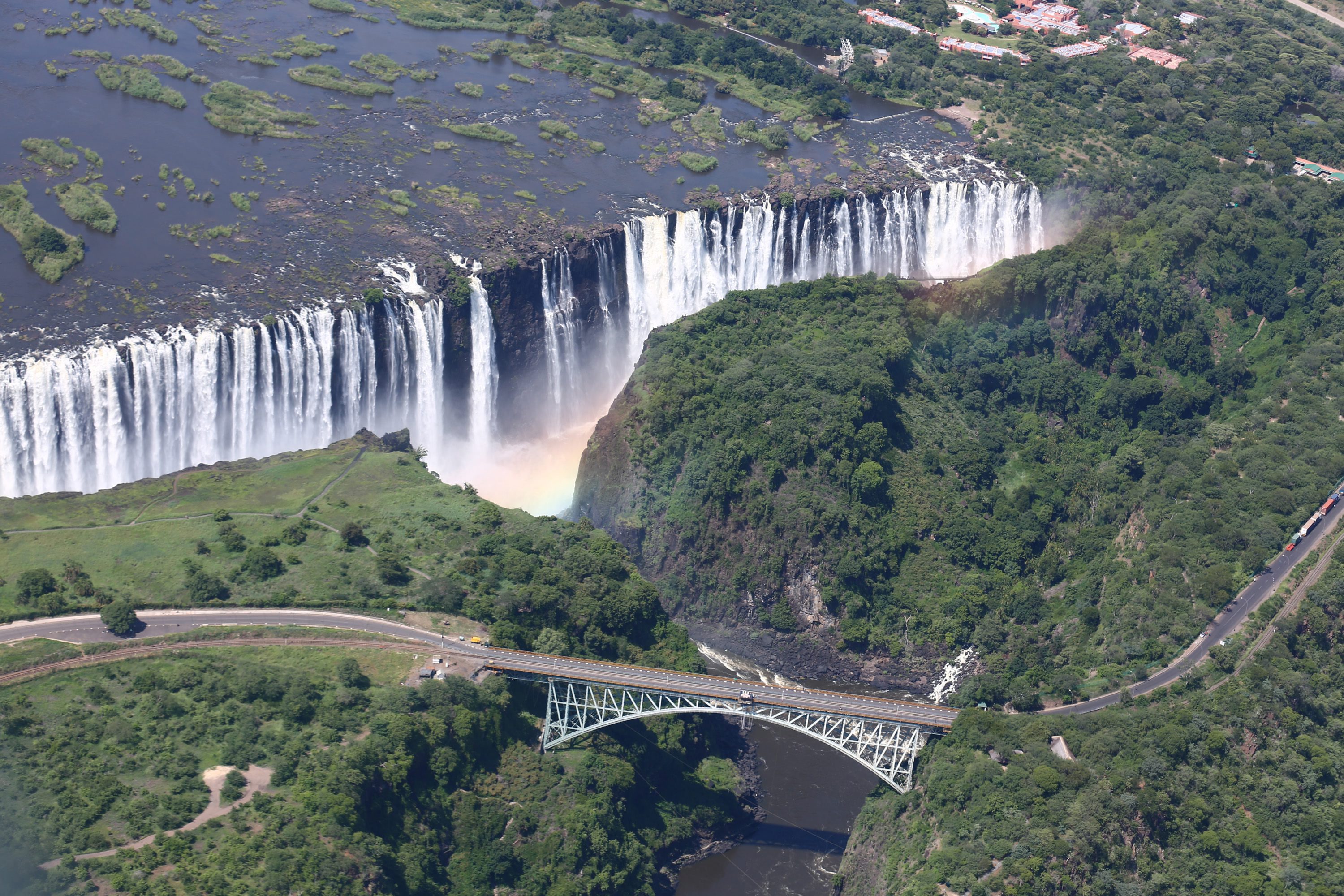 Bird's-eye view iconic landmarks world