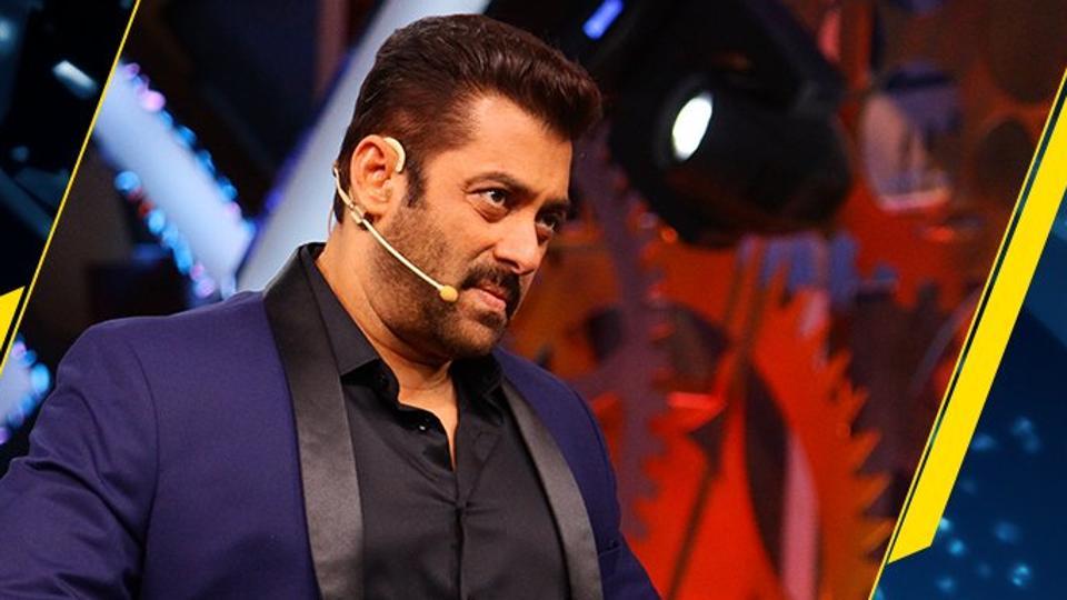 Bigg Boss Salman apologises dogs.