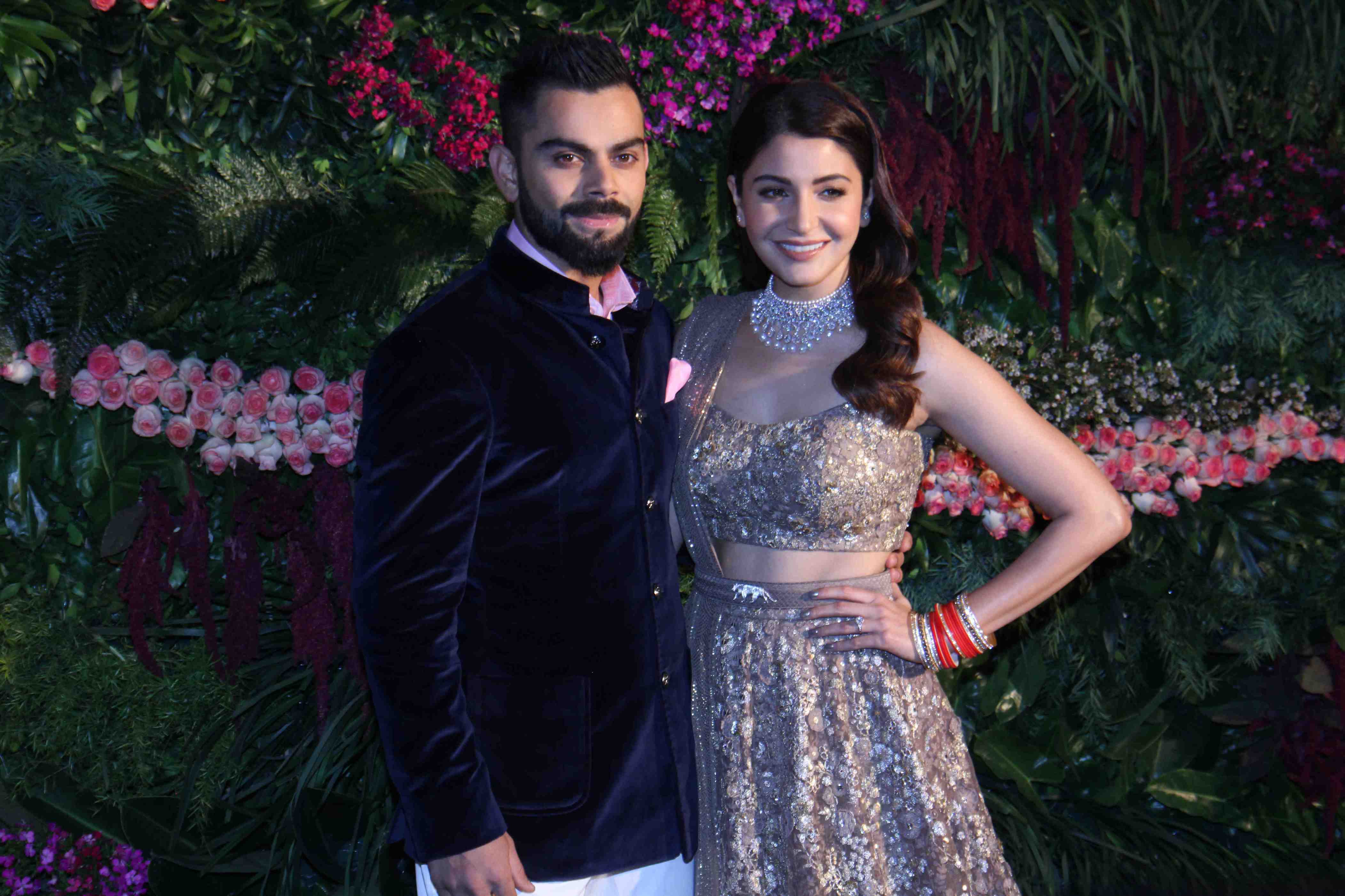 Virat's special gesture Anushka