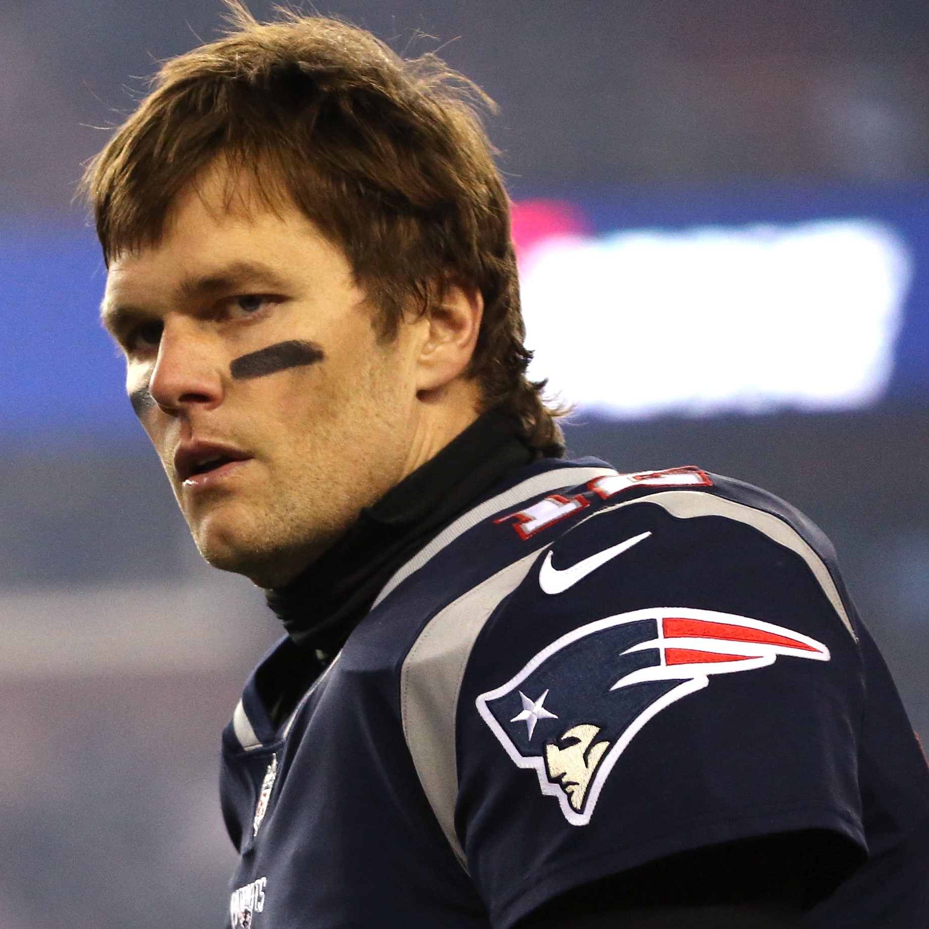 Jaguars Bowler buying Brady's hand