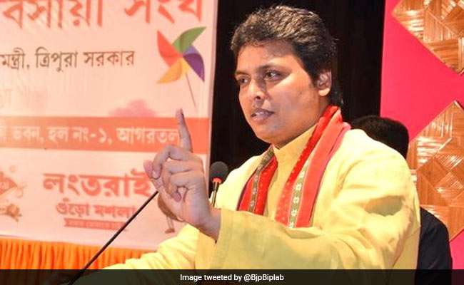 Biplab compares govt with â€˜laukiâ€™
