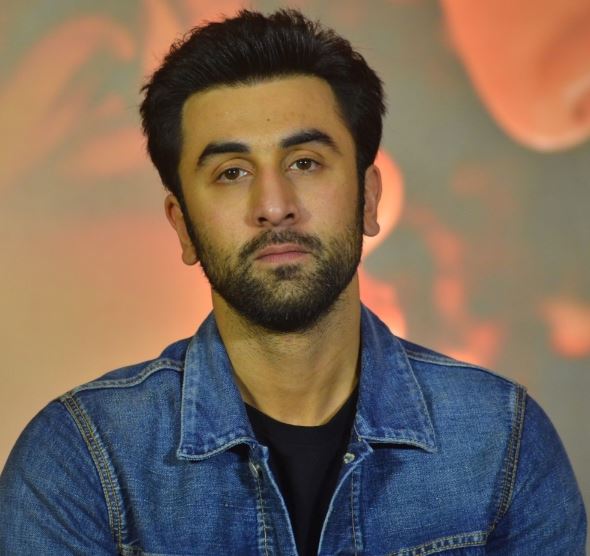 Ranbir Kapoor play dacoit Shamshera