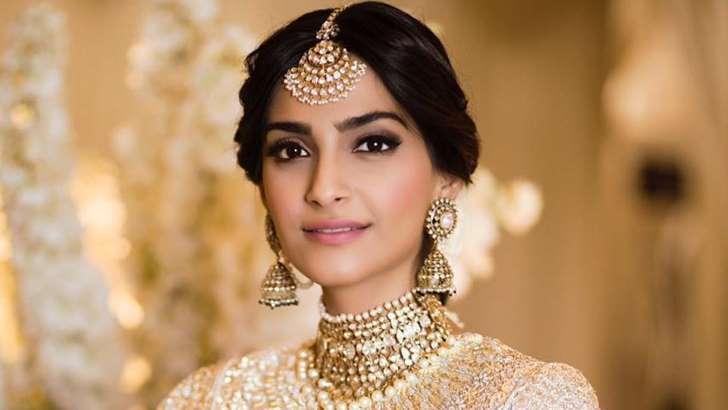 Sonam leaves wedding venue