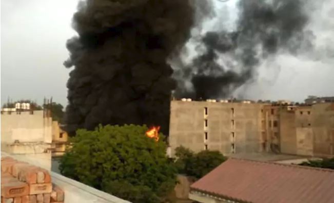 Massive fire South Delhi, fire