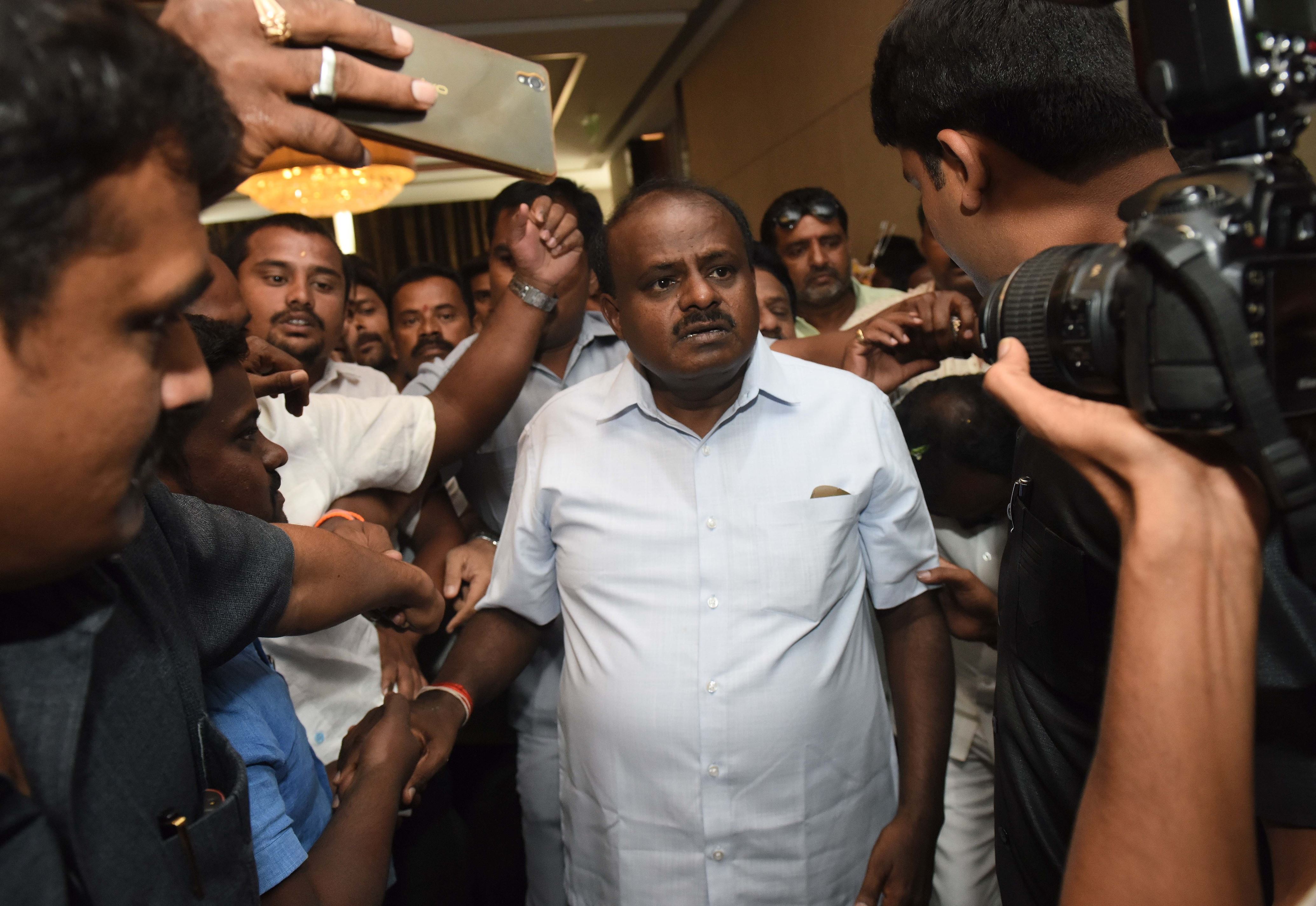 Live: 'Guv invited form govt'