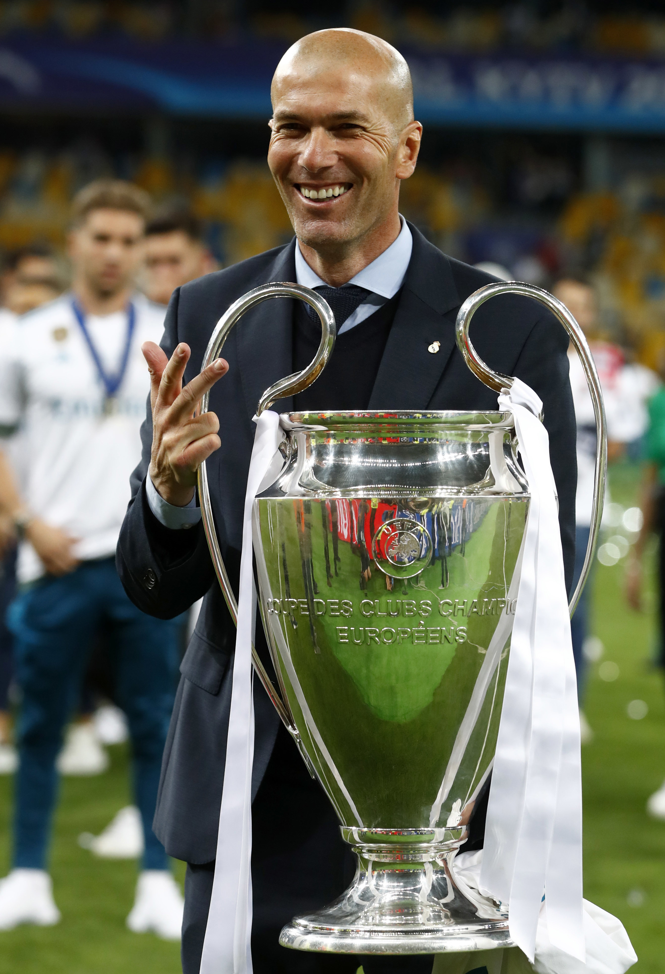 Zidane quits Real manager