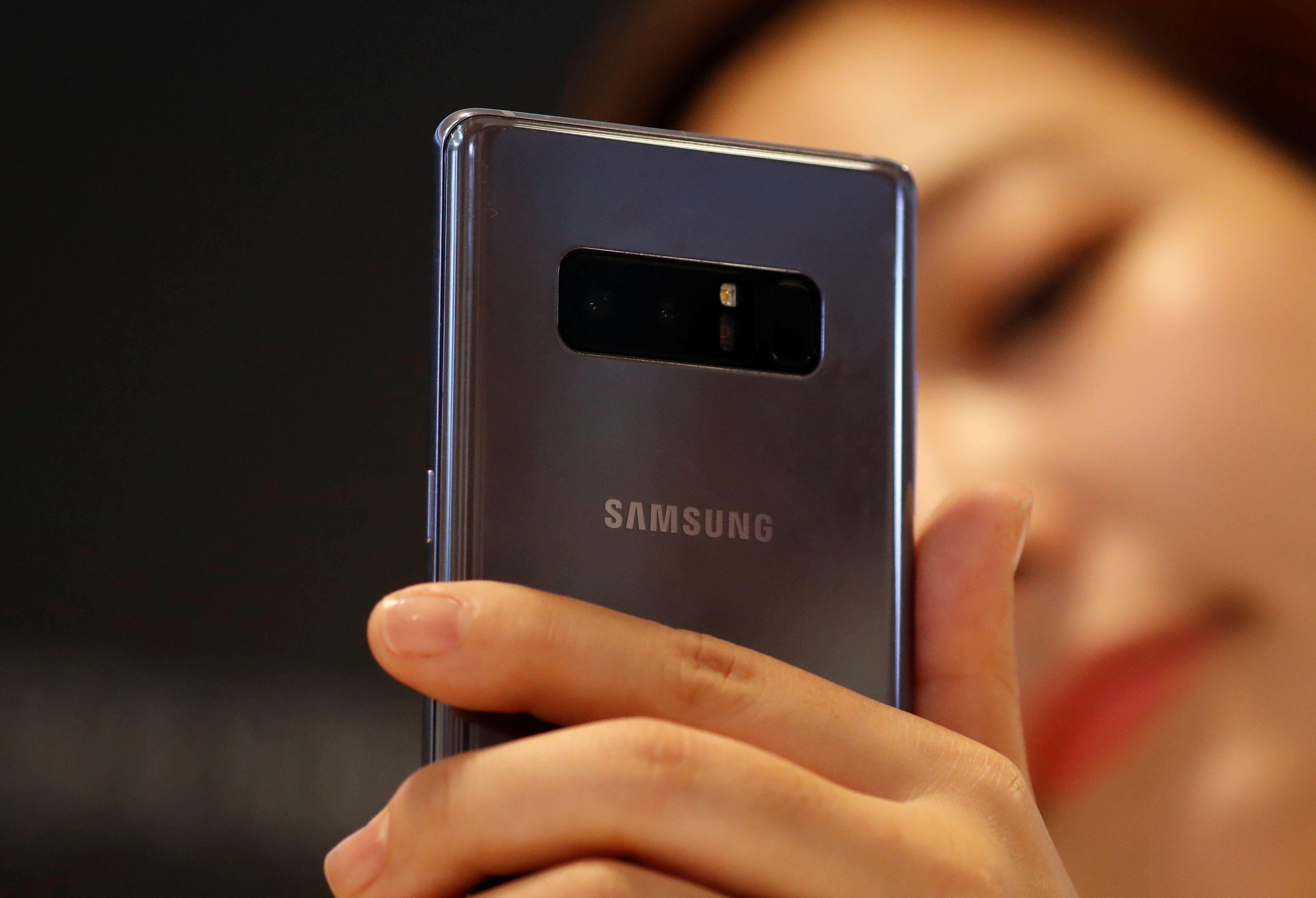 Samsung Note designs leaked, launch
