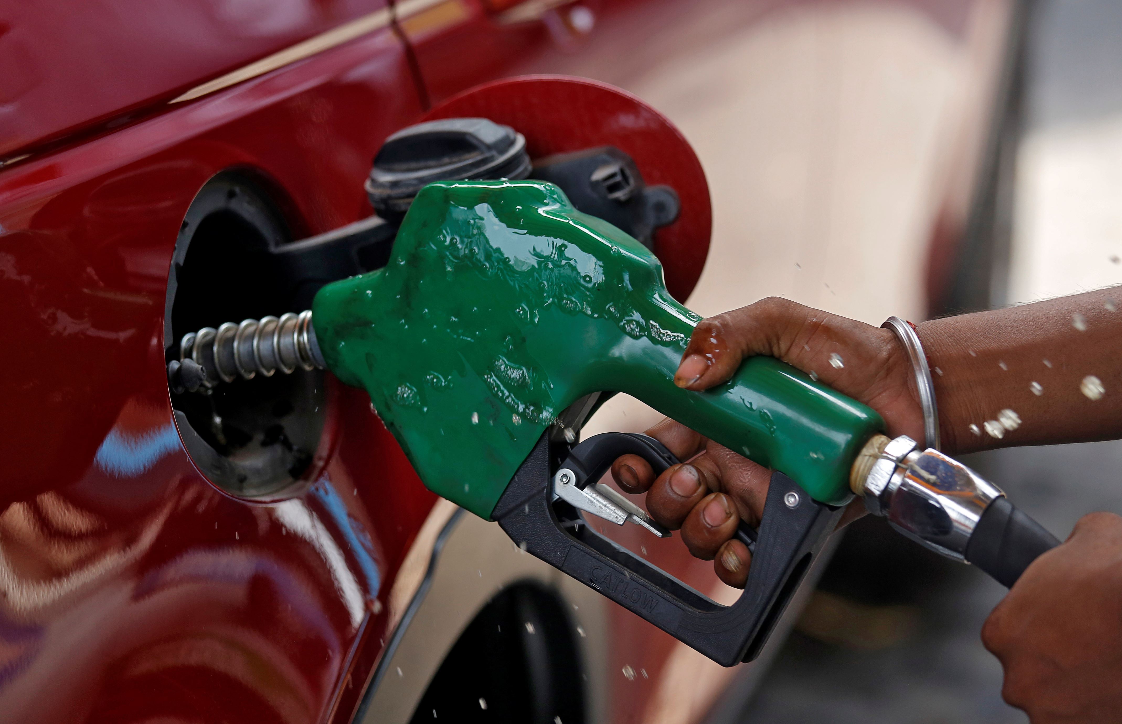 Petrol prices fourth straight