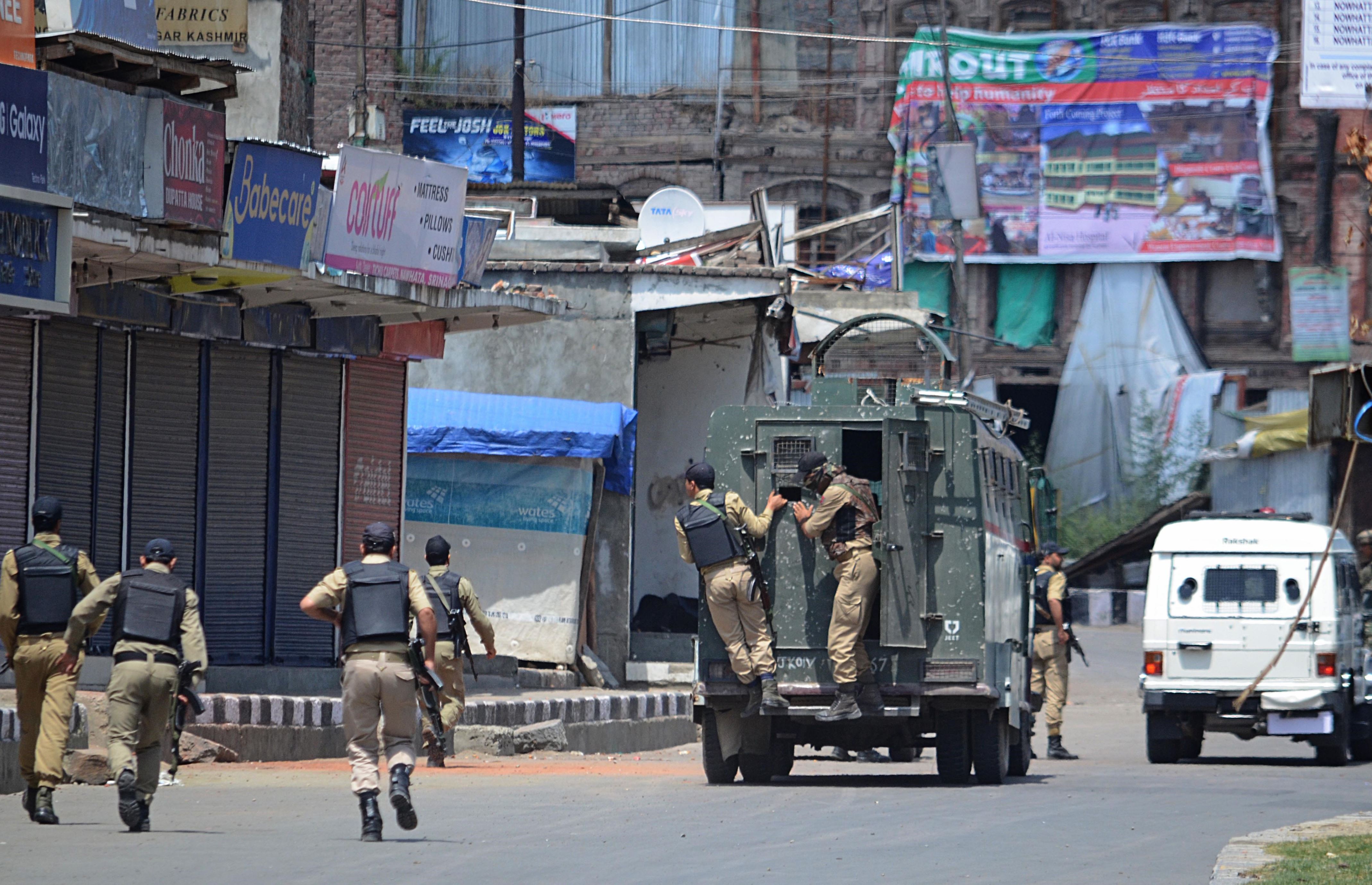 Lashkar terrorists killed, surrenders J&K