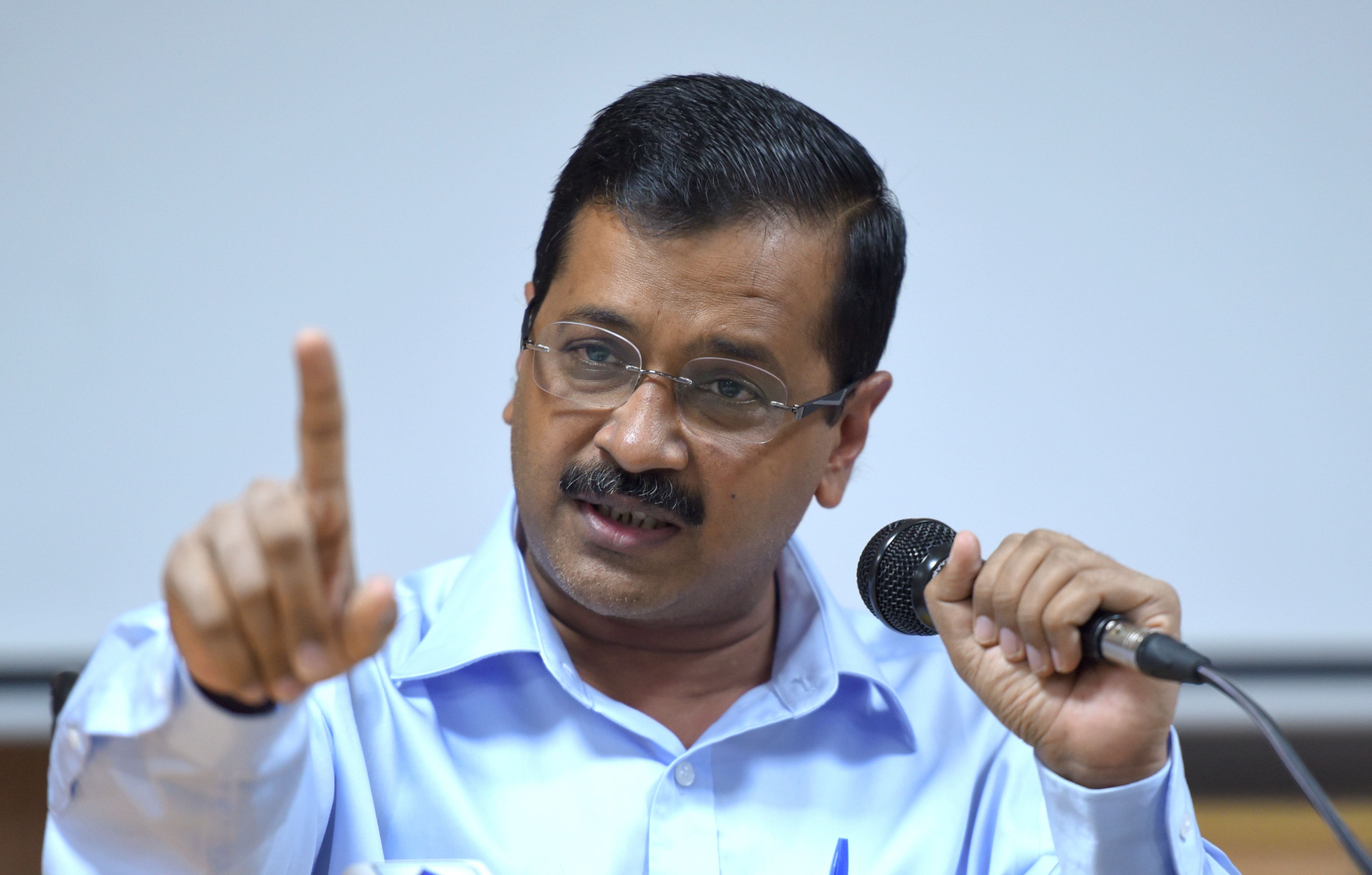 Kejriwal trains Modi