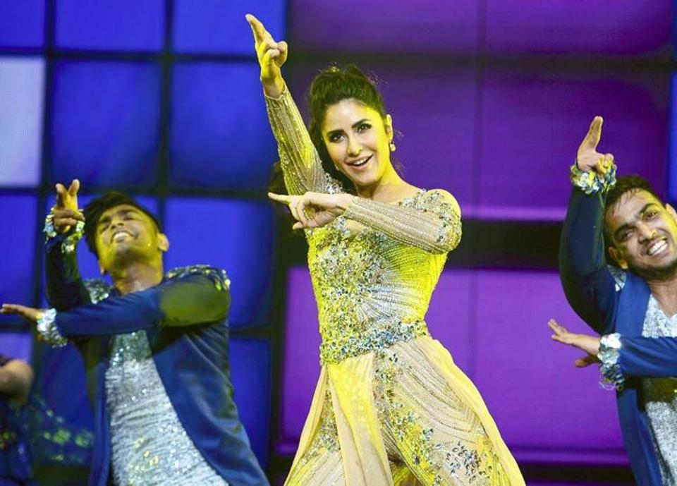 Katrina's dresses Dabangg Reloaded tour
