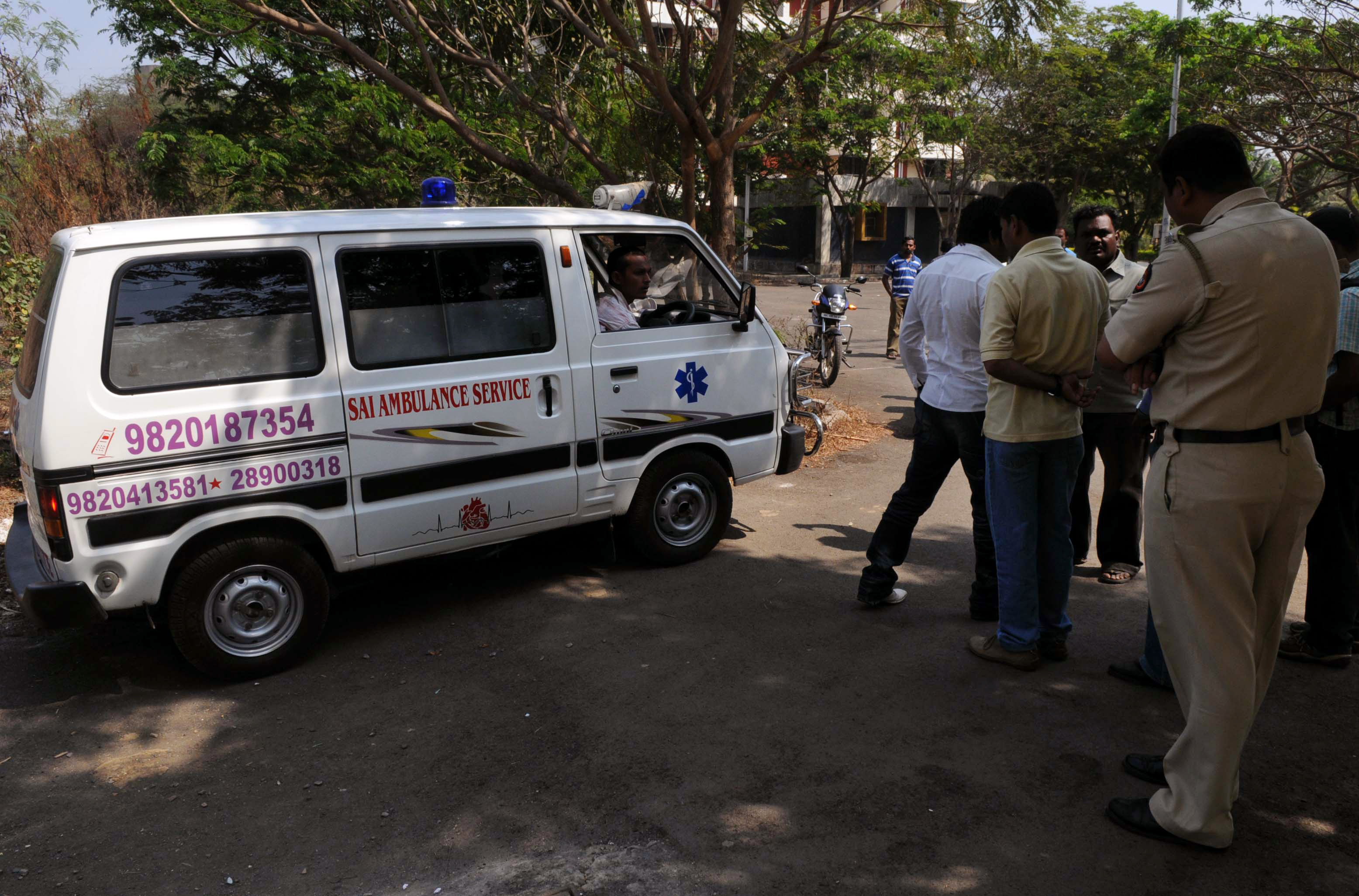 Madhya Pradesh: Youngster ties momâ€™s
