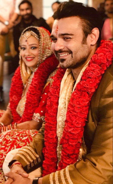 Mithun's Mimoh ties knot