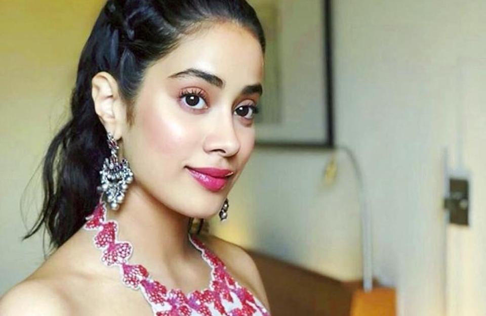 Janhvi Kapoorâ€™s skirt, halter crop