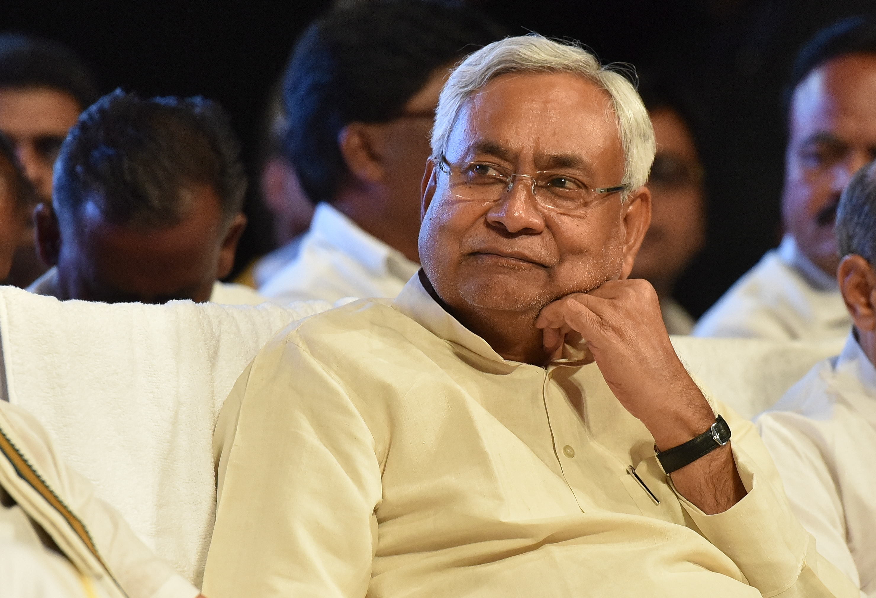 Nitish eases liquor laws Bihar