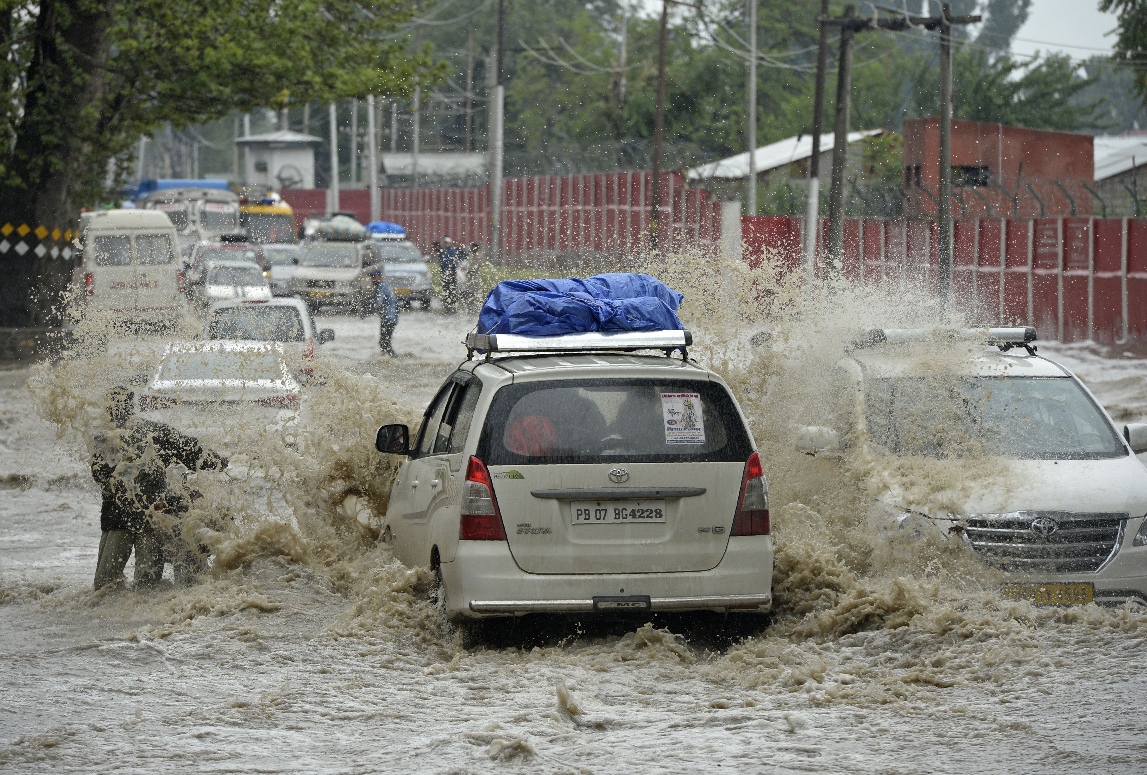 Heavy rains cause flood J&K