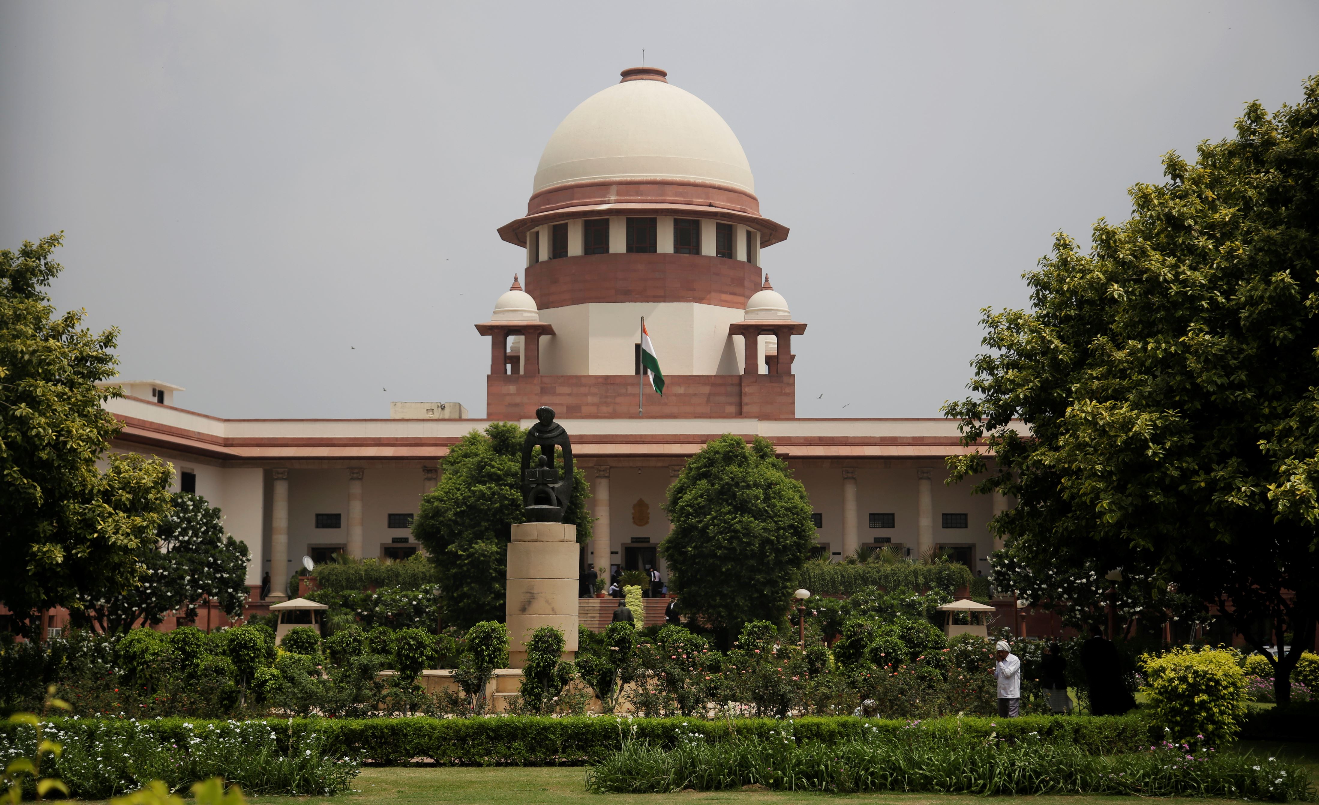 Whoâ€™s Delhi boss: decide today
