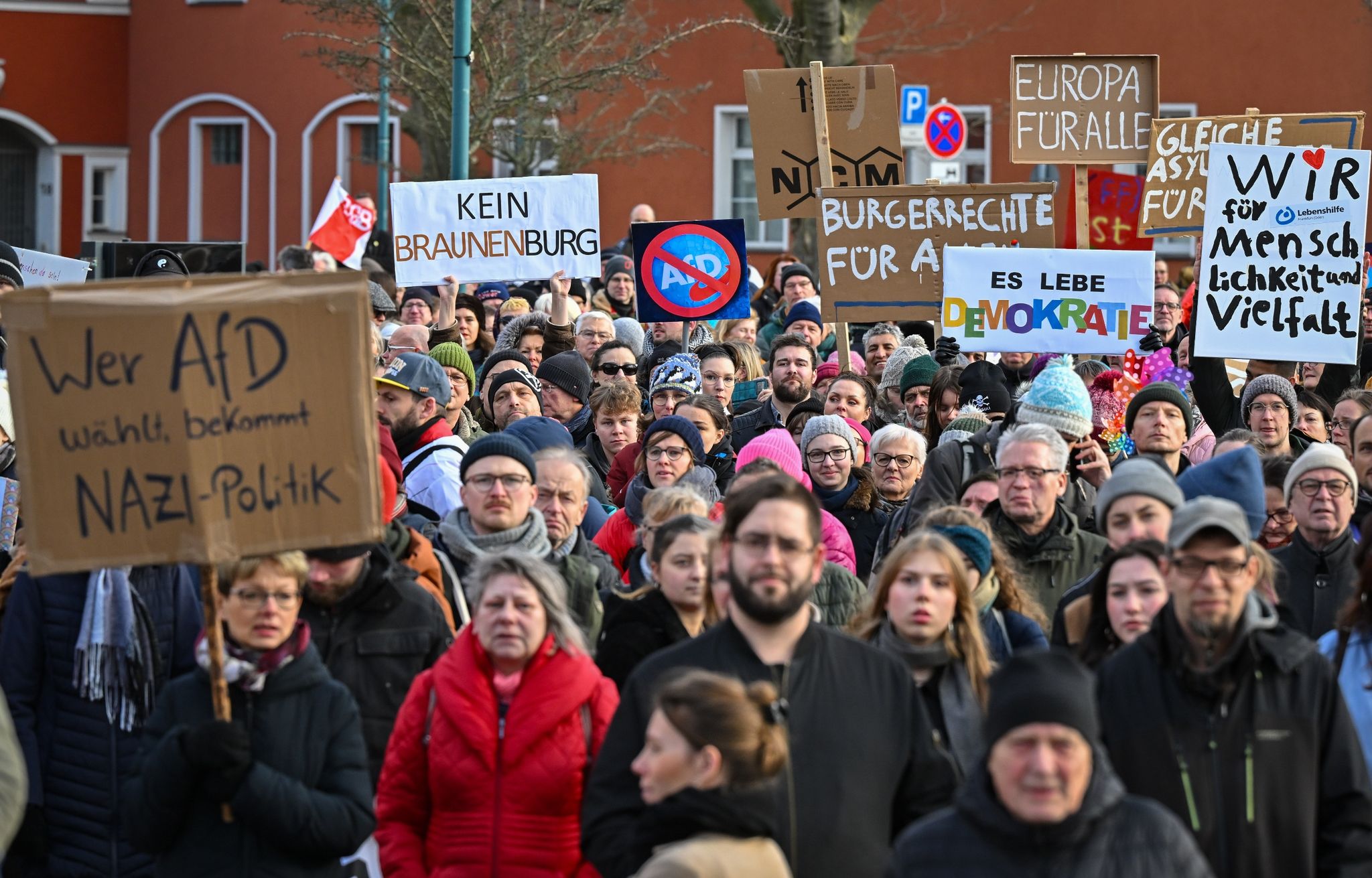 Demonstranten Gegen Rechts Nie Wieder Ist Jetzt