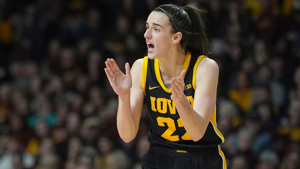 Iowa S Lisa Bluder Rips Ncaa As Caitlin Clark Surpasses Lynette Woodard