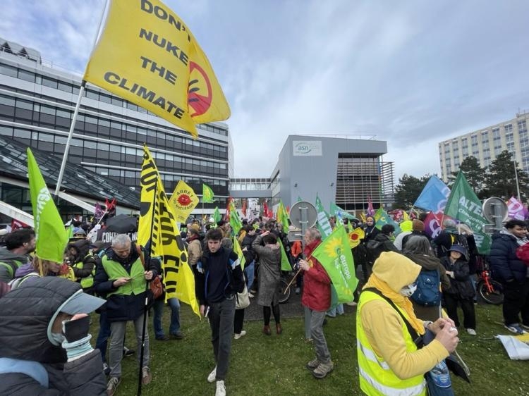 Rassemblement Contre Le D Marrage De Lepr Des Centaines De