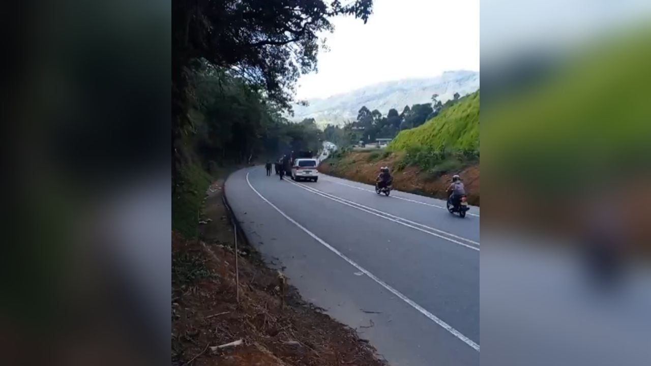 Disidencias De Las Farc Asesinaron A Polic A Y Dejaron Ocho Personas