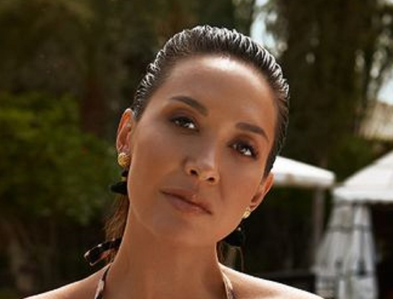 Myleene Klass shows incredible bikini