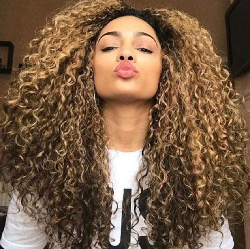 Woman says she's 'too good-looking'