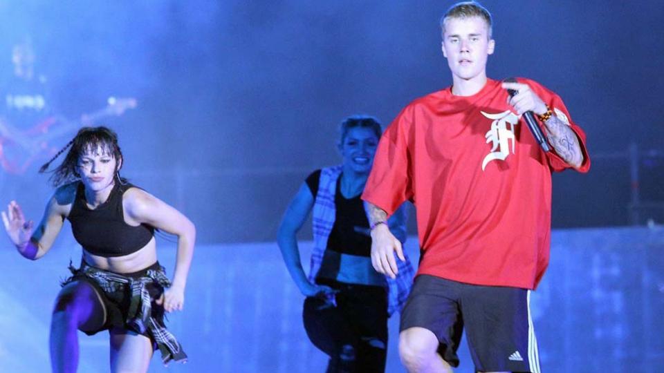 Justin Bieber left India middle