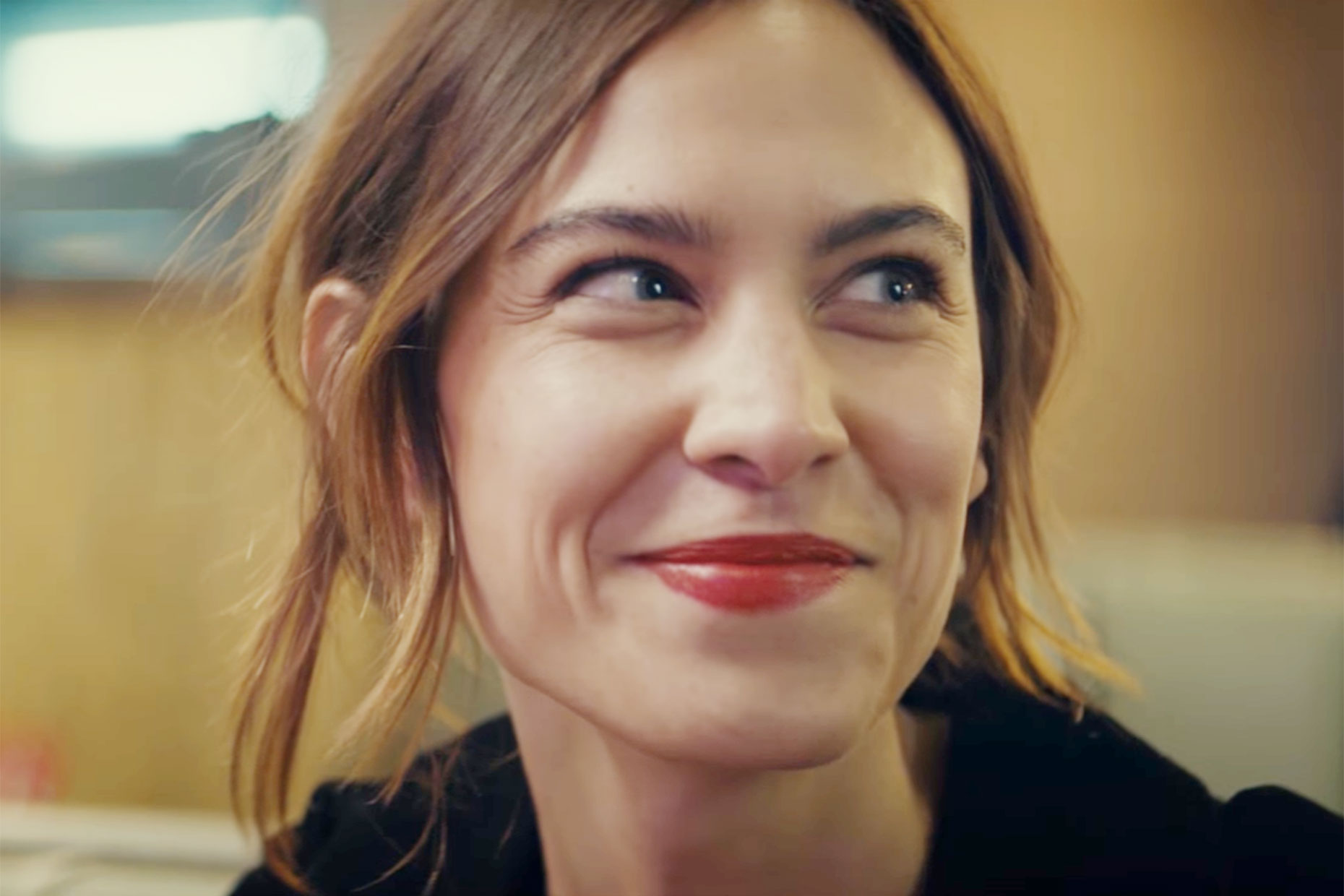 Alexa Chung lives dating nightmare