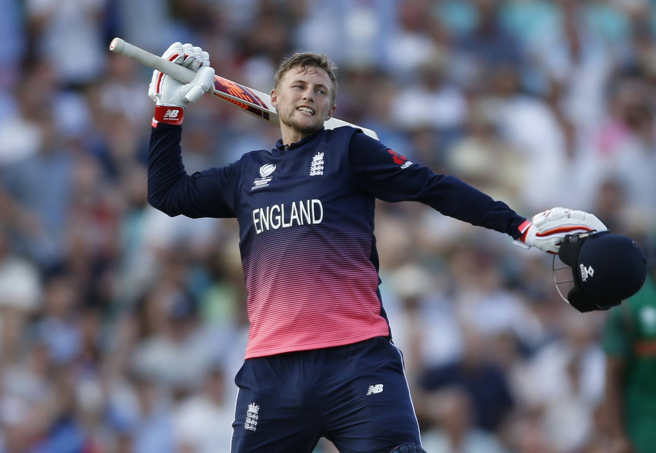 Root fires England easy