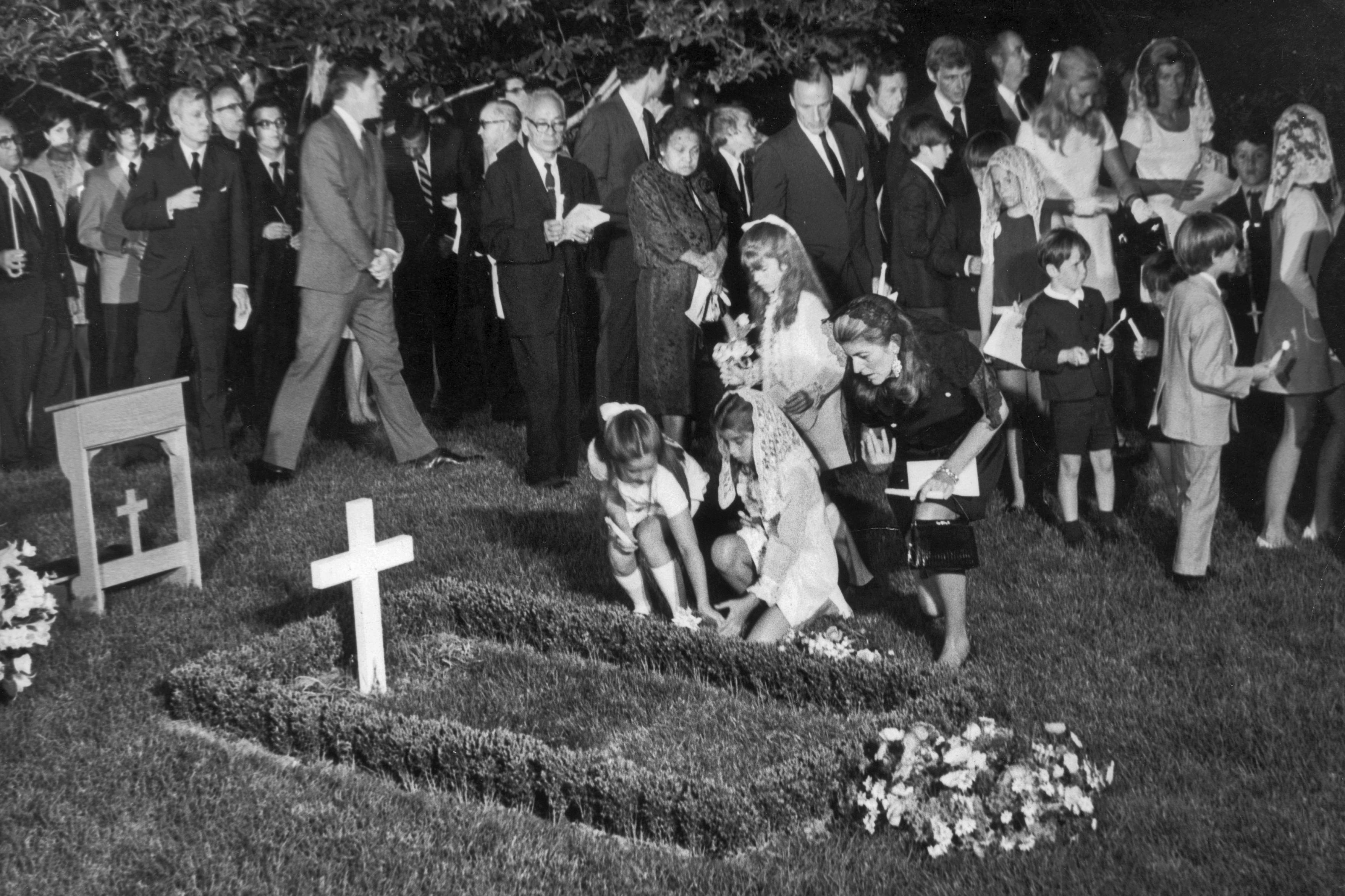 Today history: Body Robert Kennedy
