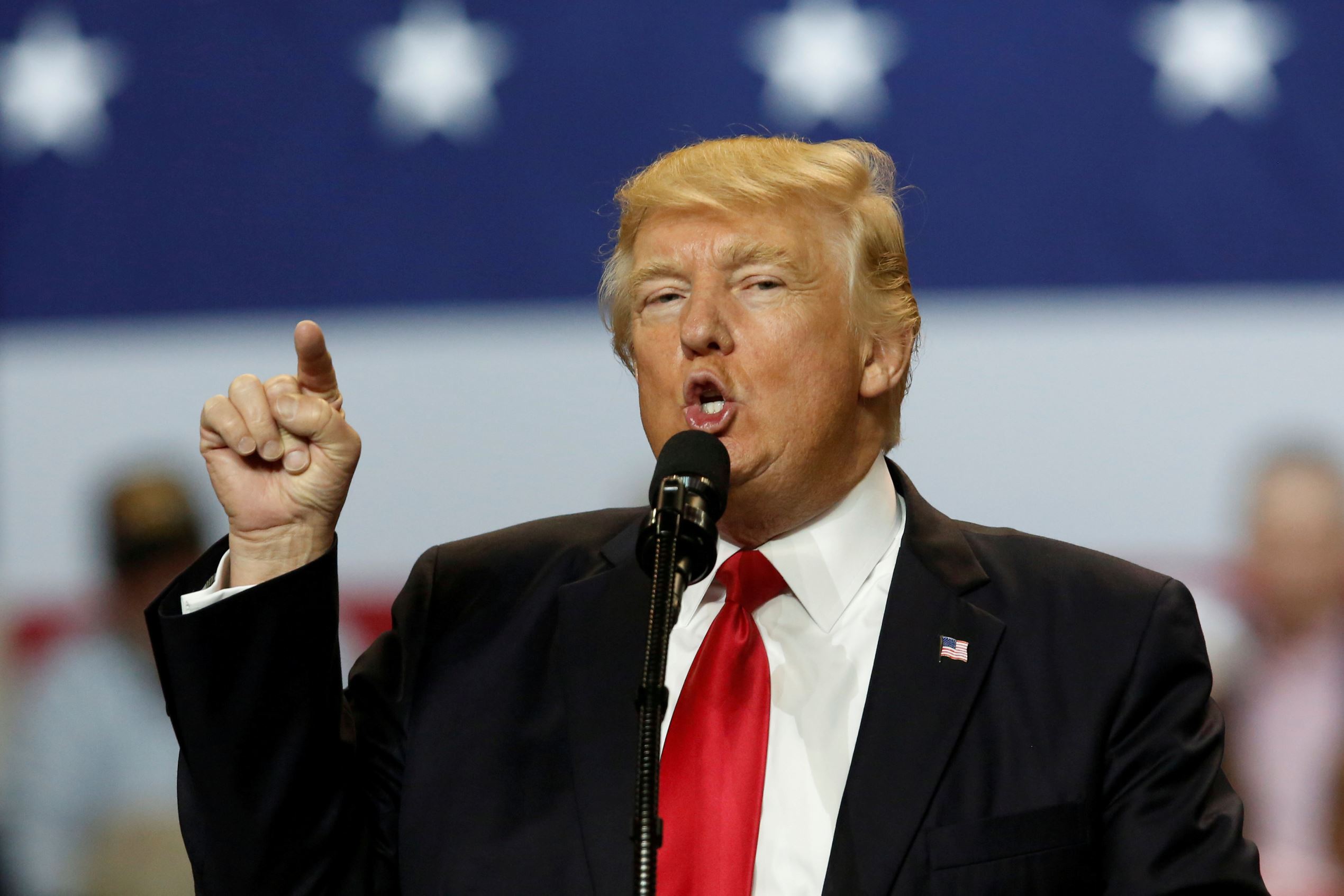 Trump tweets renewed push travel
